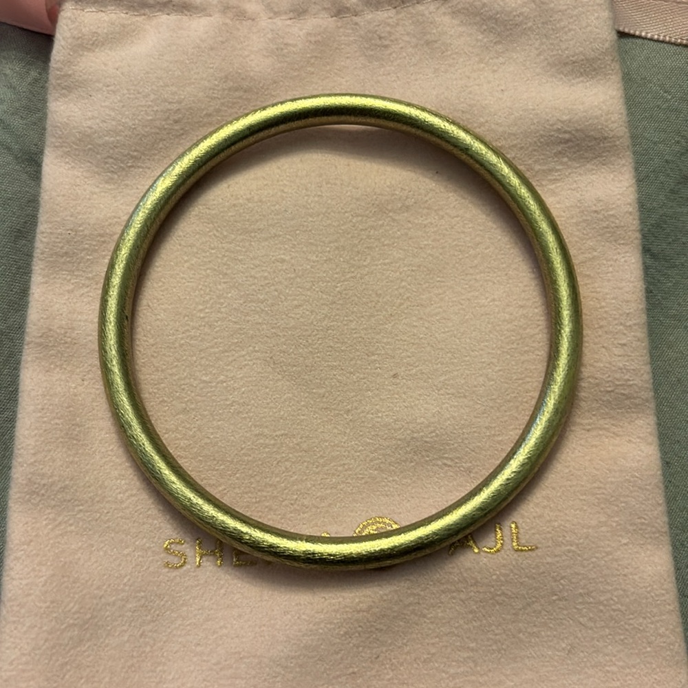 Silver bangle - Picture 2 of 3